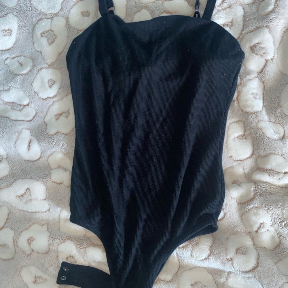Ribbed Hollister bodysuit